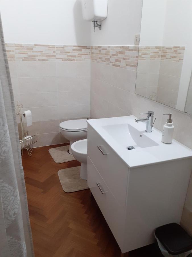La Fiora Bed & Breakfast Sansepolcro Bagian luar foto