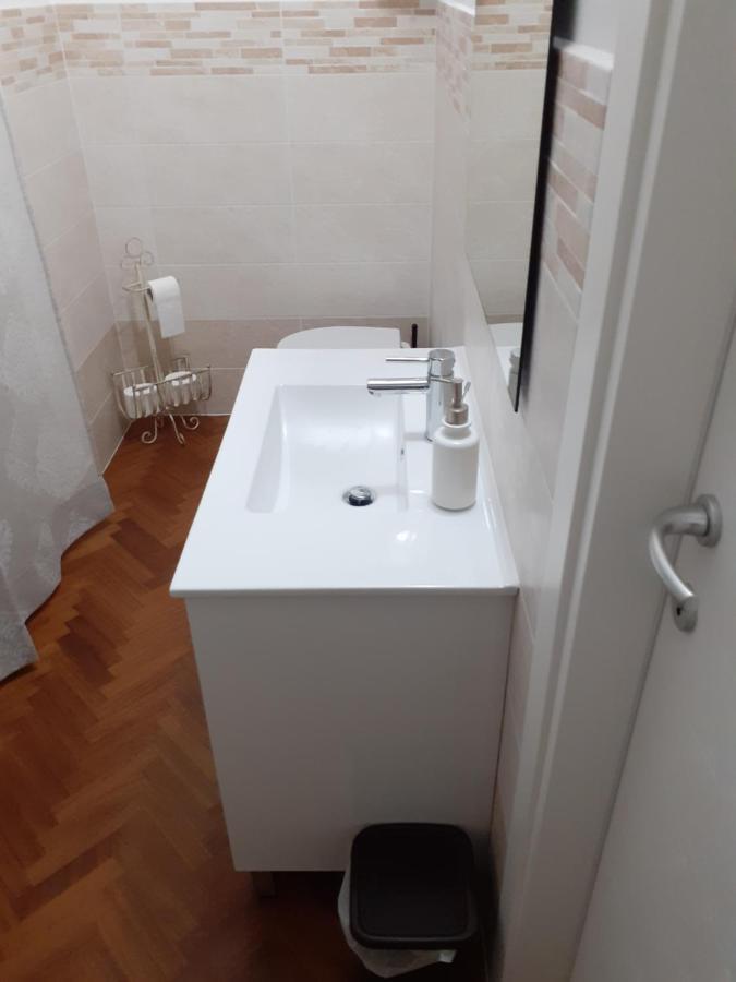 La Fiora Bed & Breakfast Sansepolcro Bagian luar foto