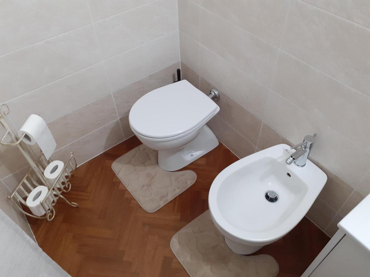 La Fiora Bed & Breakfast Sansepolcro Bagian luar foto