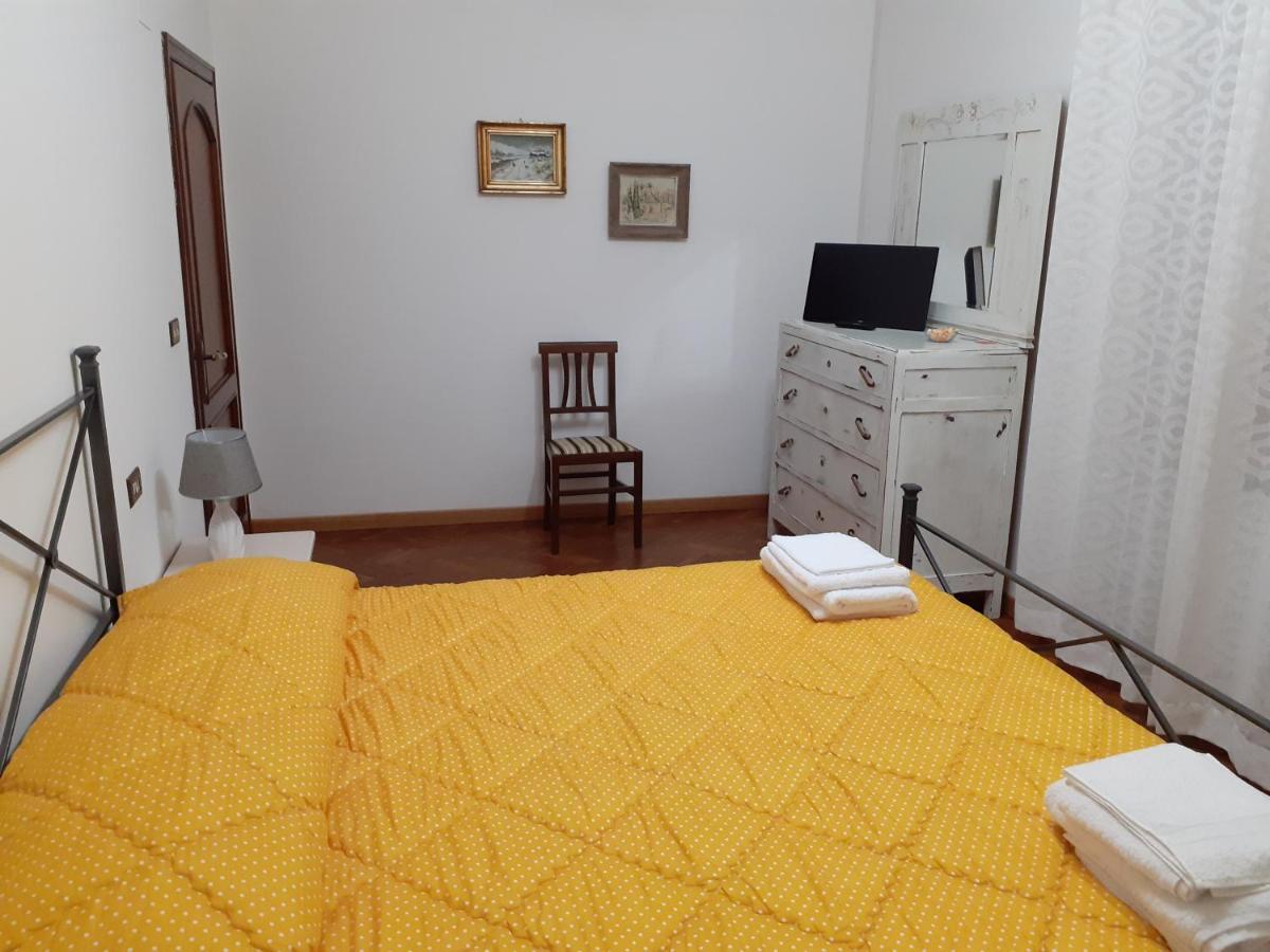 La Fiora Bed & Breakfast Sansepolcro Bagian luar foto